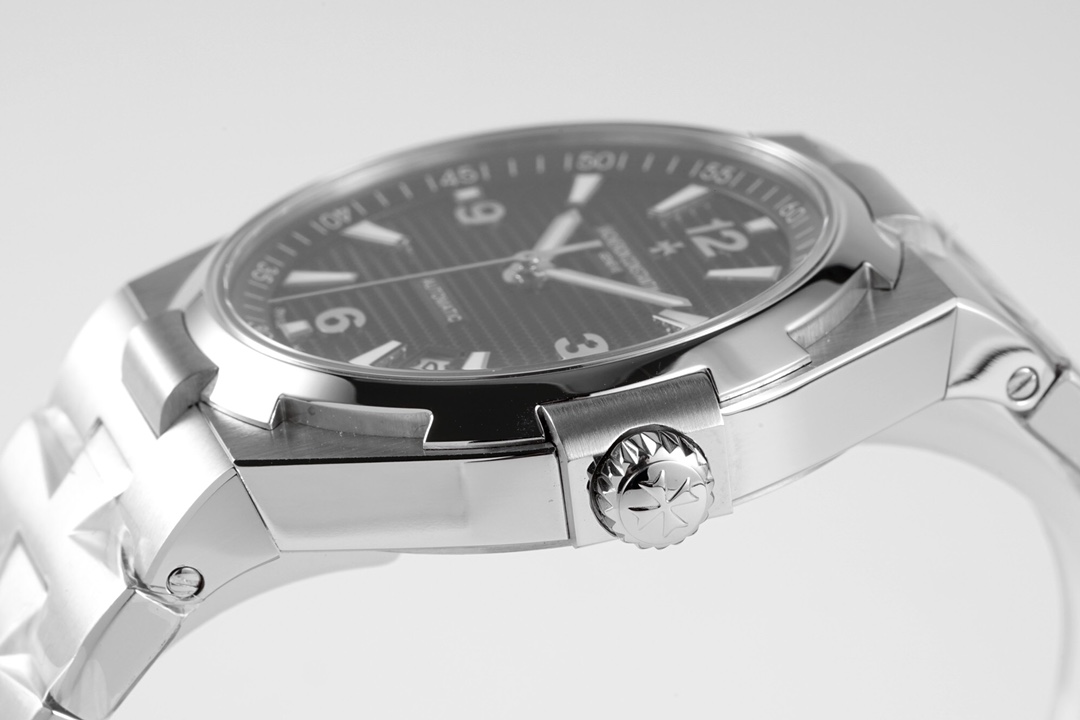 Overseas 42 mm Watch – IW-1147 - Image 7