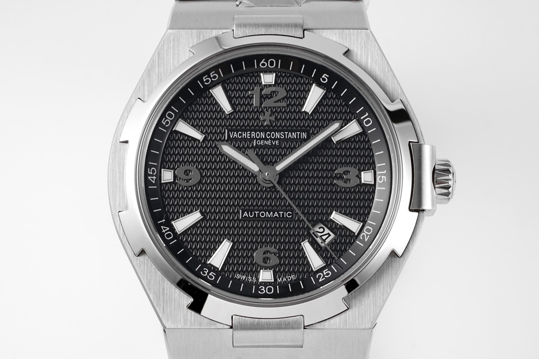 Overseas 42 mm Watch – IW-1147 - Image 4