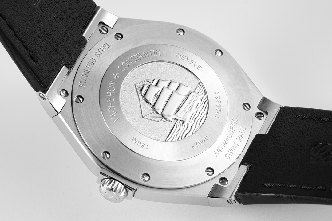 Overseas 42 mm Watch – IW-1147 - Image 8