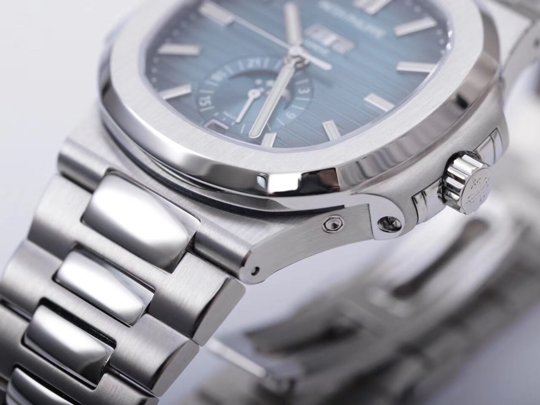 Nautilus Moonphase Watch – IW-2720 - Image 4