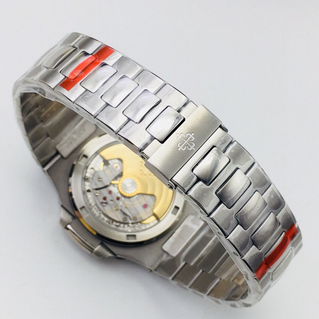 Patek Philippe Nautilus 40 mm Watch – IW-2619 - Image 9