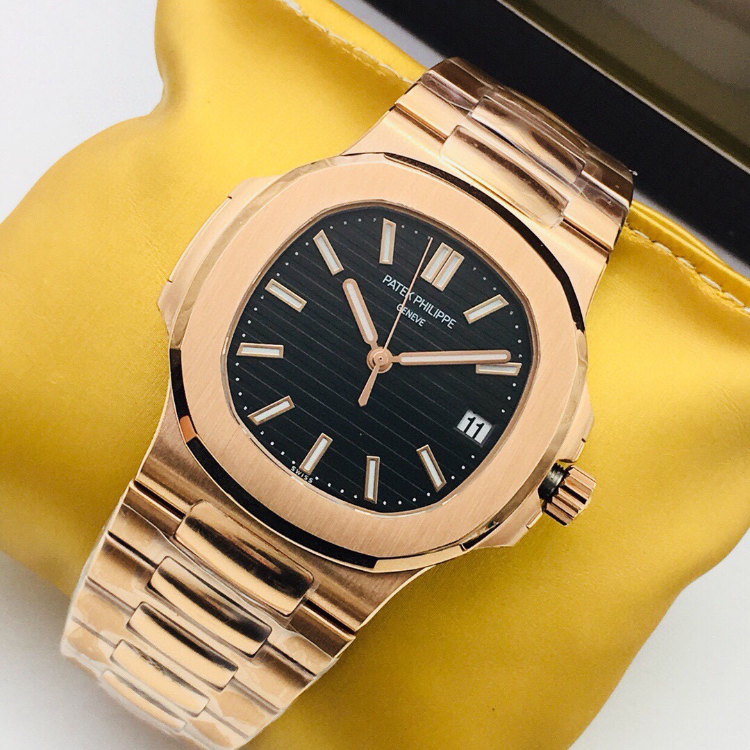 Patek Philippe Nautilus 40 mm Watch – IW-2621 - Image 3