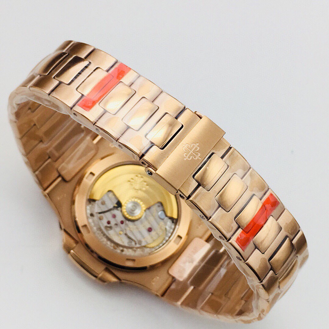 Patek Philippe Nautilus 40 mm Watch – IW-2621 - Image 9