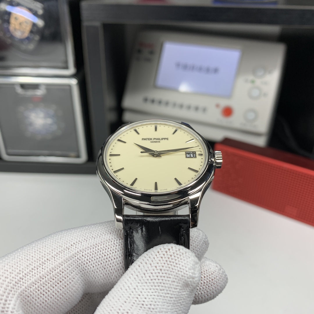 Patek Philippe Classic 39 mm Watch – IW-2454 - Image 4