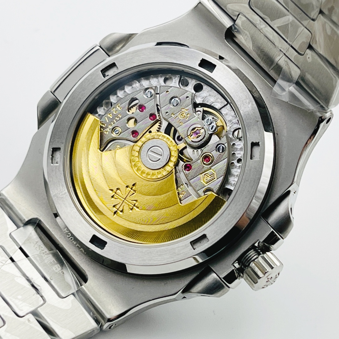 Patek Philippe Nautilus 40 mm Watch – IW-2618 - Image 7