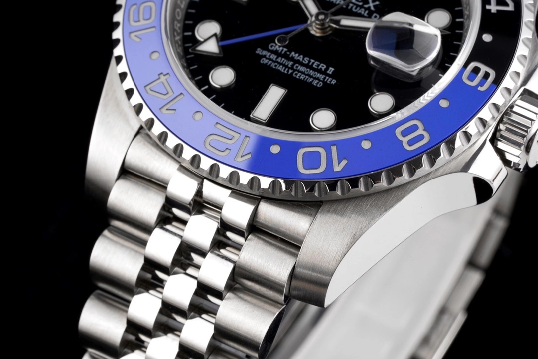 Rolex GMT-Master II Red and Blue Bezel Watch – IW-0186 - Image 4