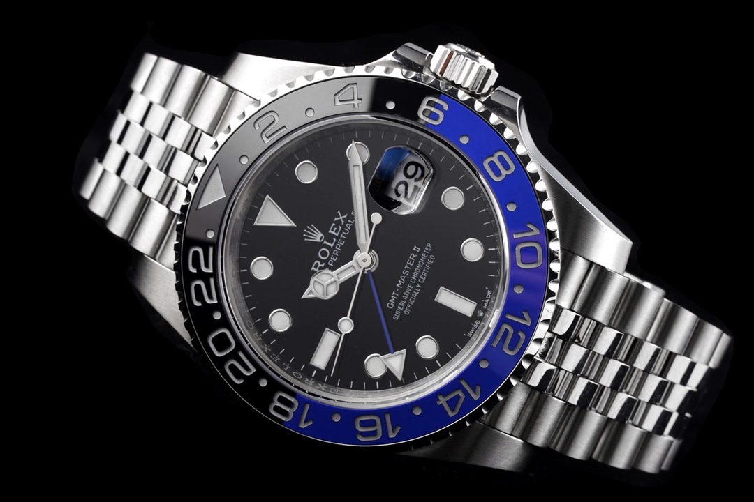 Rolex GMT-Master II Red and Blue Bezel Watch – IW-0186 - Image 3