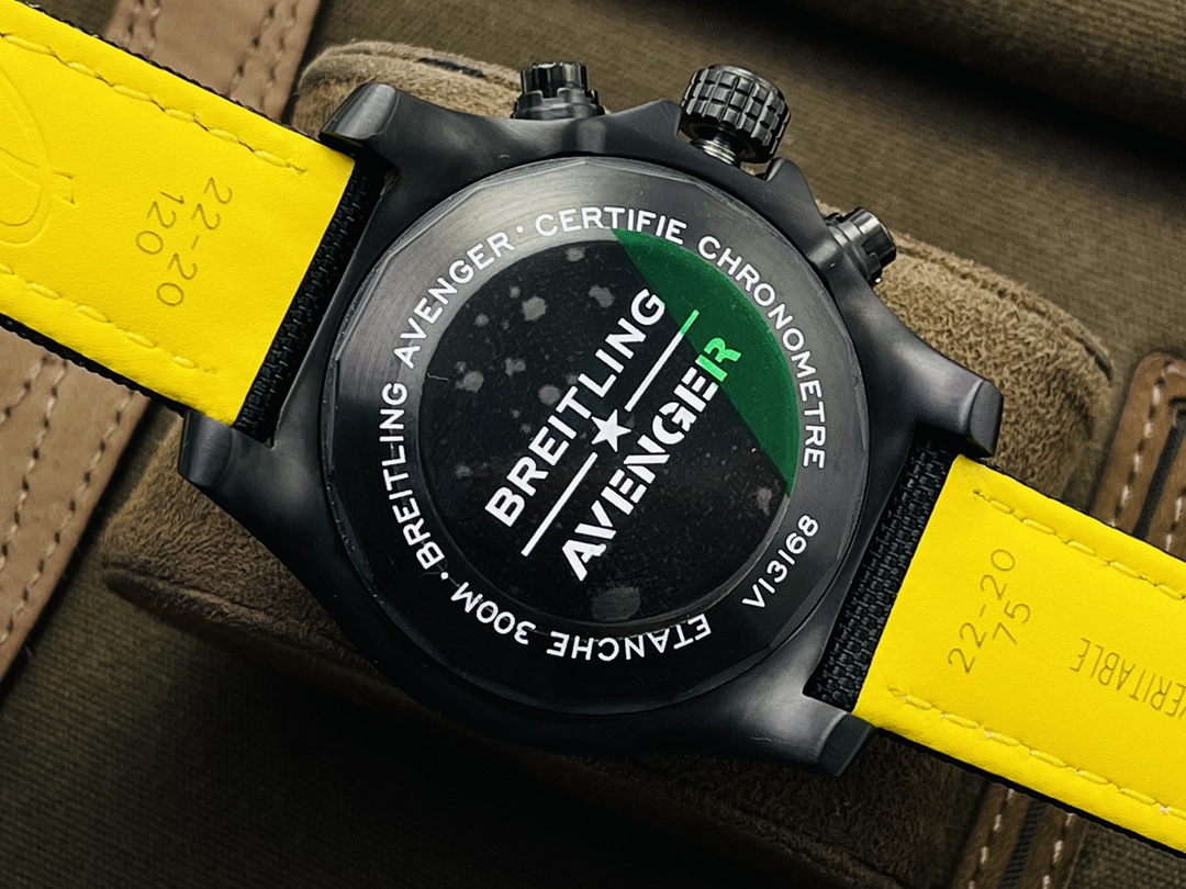 Breitling Classic Chronograph 45 mm Watch – IW-0661 - Image 7