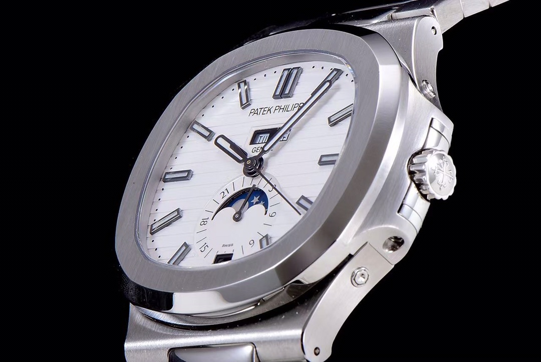 Patek Philippe Nautilus Watch – IW-2694 - Image 5