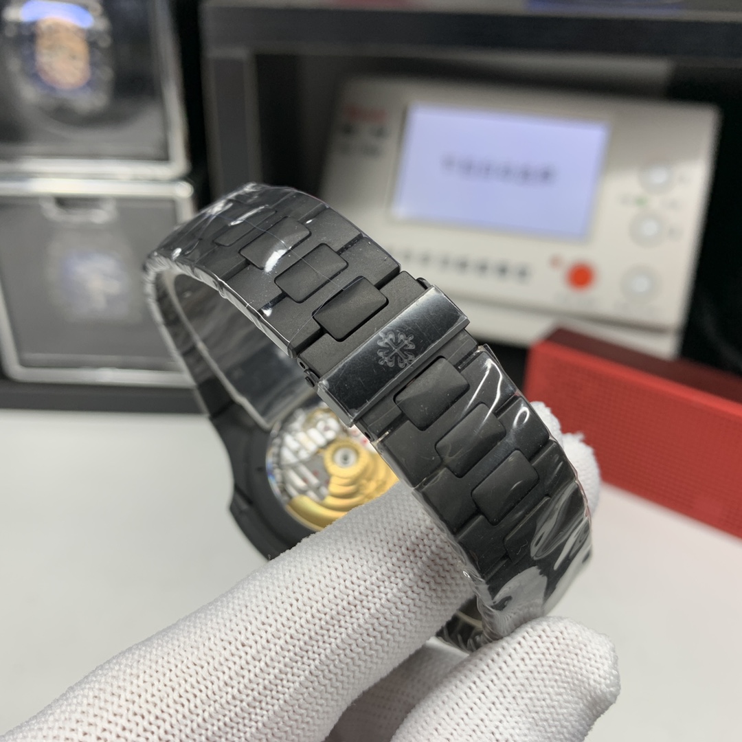 Patek Philippe Nautilus 40 mm Watch – IW-2519 - Image 8