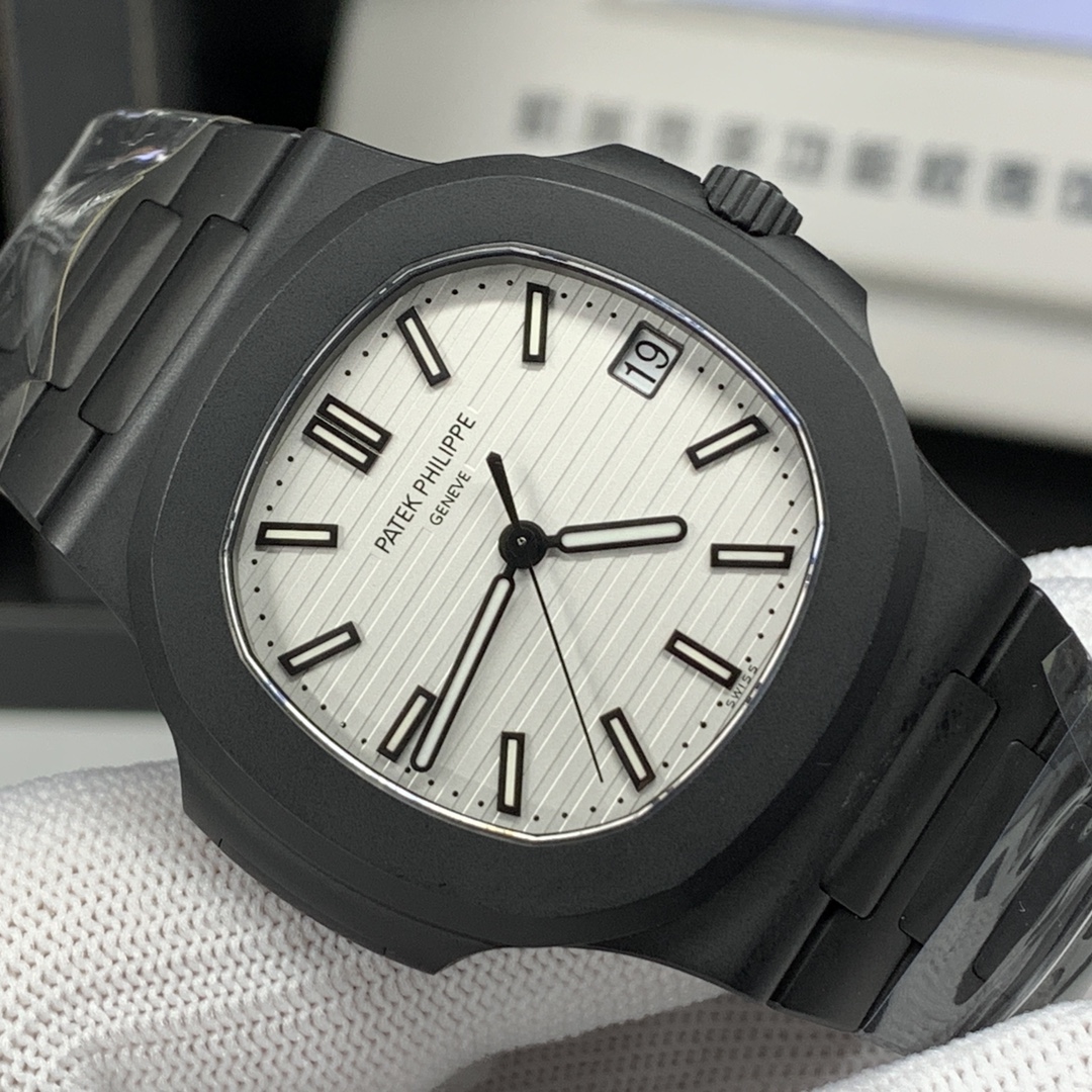 Patek Philippe Nautilus 40 mm Watch – IW-2519 - Image 2