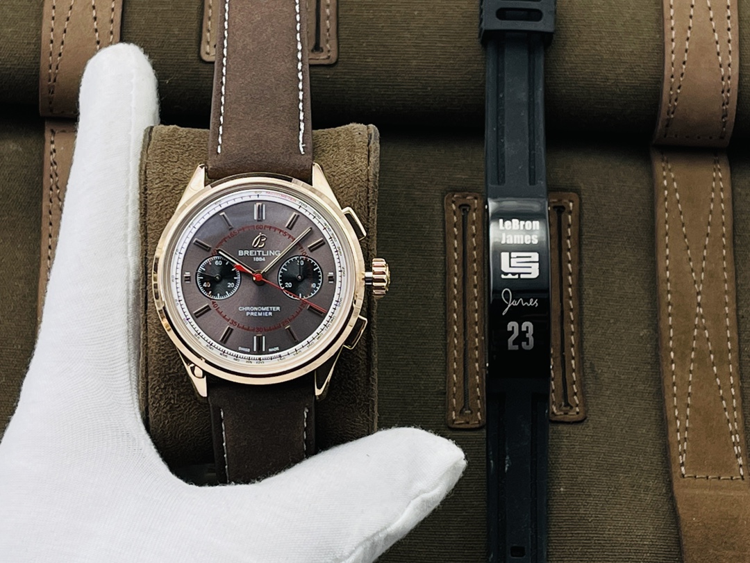 Classic Chronograph 42 mm Watch – IW-2188