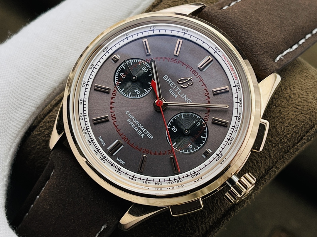 Classic Chronograph 42 mm Watch – IW-2188 - Image 3