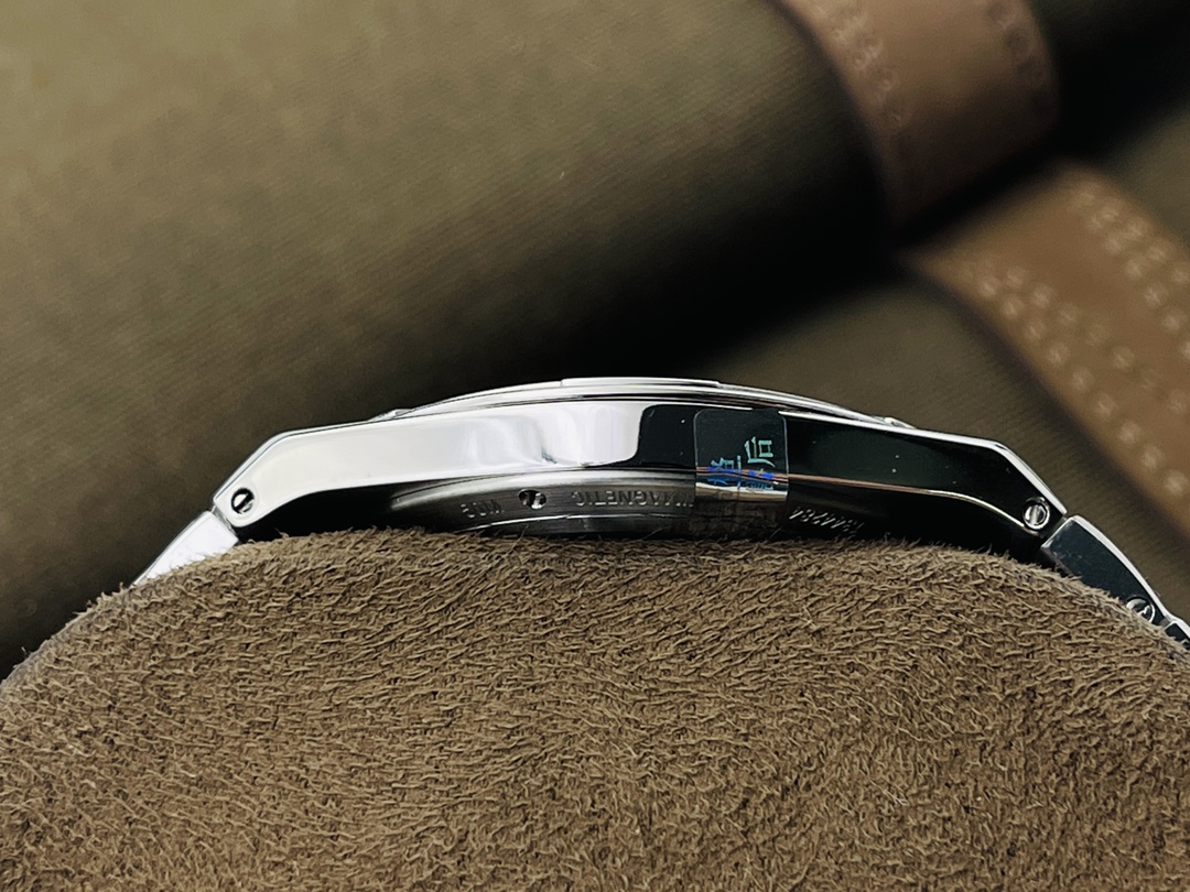 Overseas 40 mm Watch – IW-1087 - Image 6
