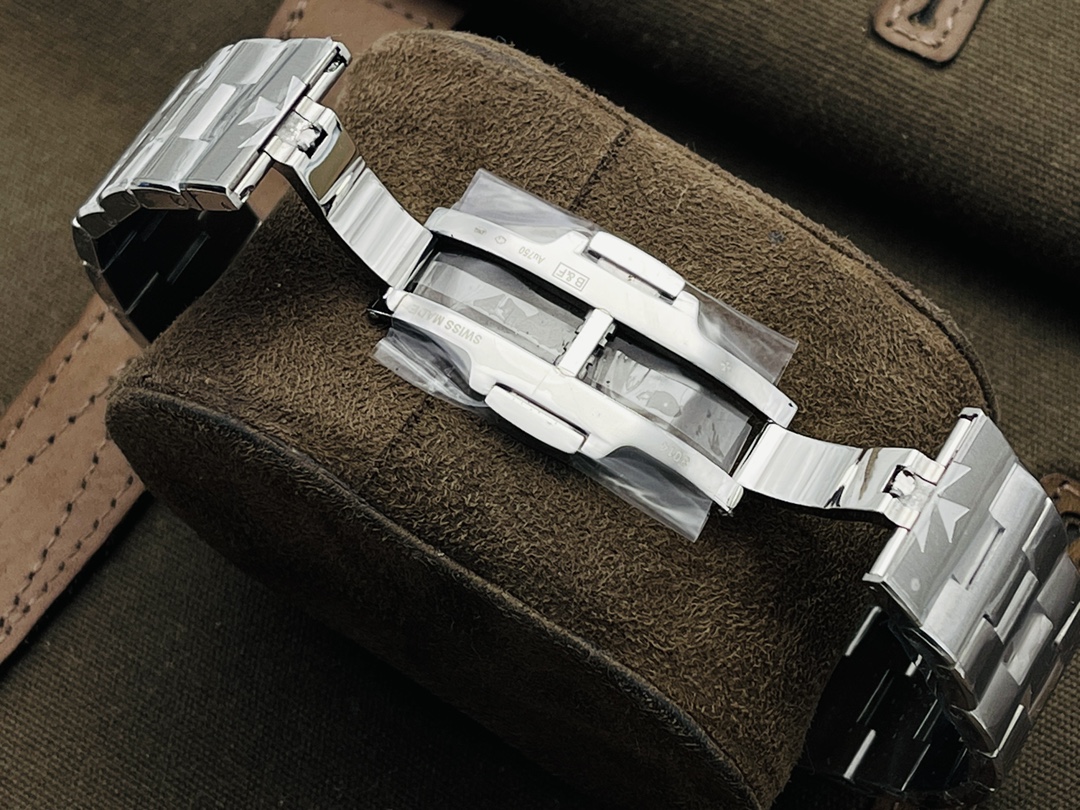 Overseas 40 mm Watch – IW-1087 - Image 8