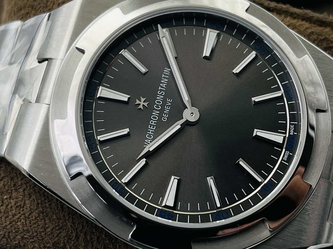 Overseas 40 mm Watch – IW-1087 - Image 4