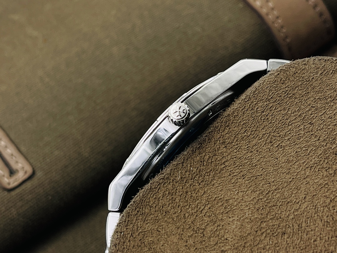 Overseas 40 mm Watch – IW-1087 - Image 5