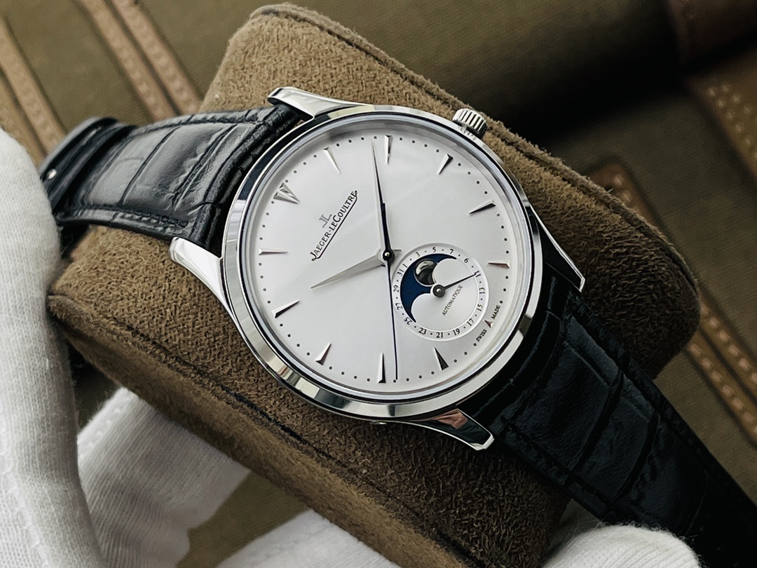 Jaeger-LeCoultre Master Control Moonphase 39 mm Watch – IW-0503 - Image 2