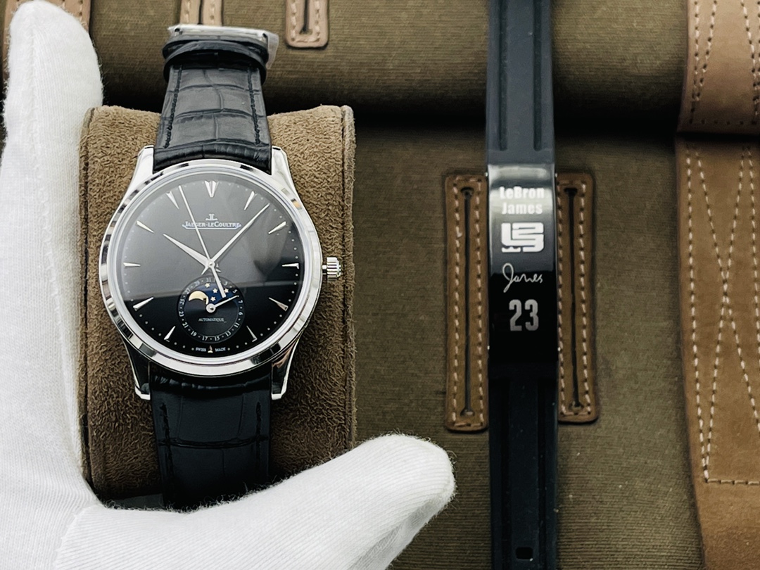 Jaeger-LeCoultre Master Control Moonphase 39 mm Watch – IW-0502
