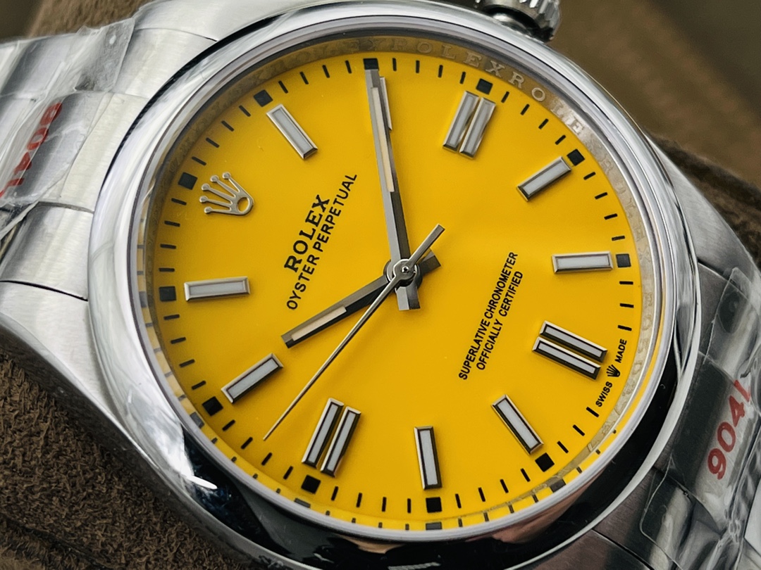 Rolex Oyster Perpetual Ice Blue Luminous 41 mm Watch – IW-0157 - Image 4