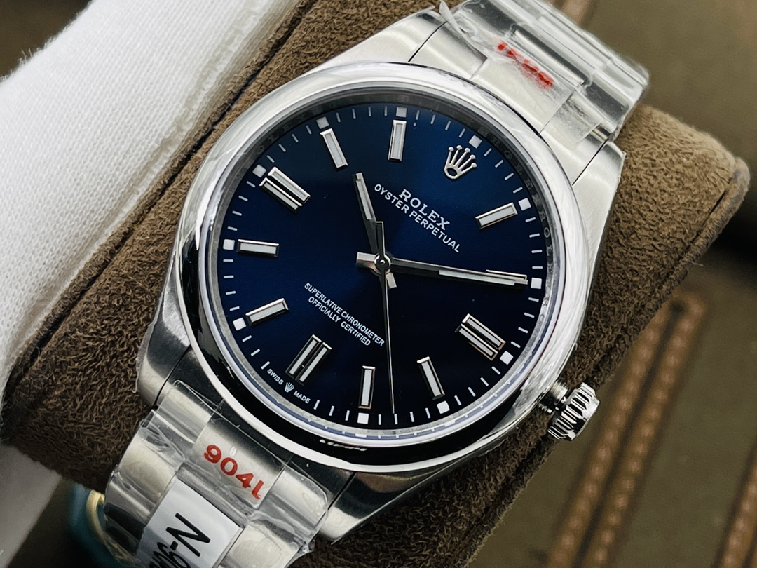 Rolex Oyster Perpetual Ice Blue Luminous 41 mm Watch – IW-0153 - Image 3