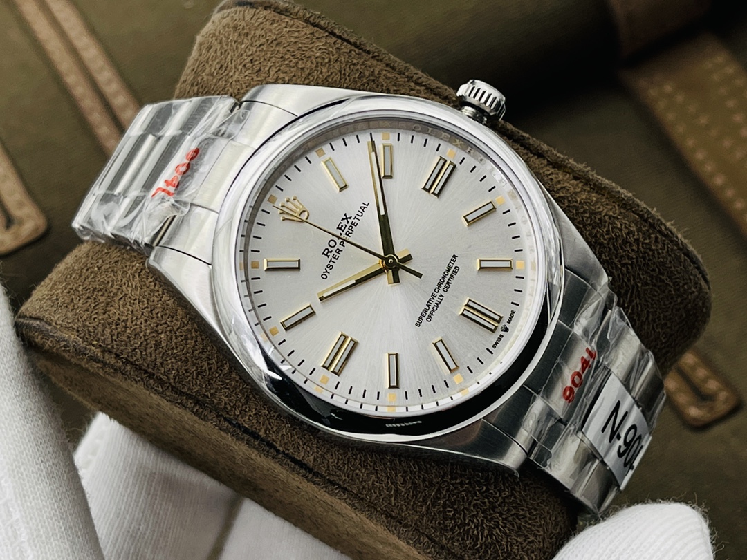 Rolex Oyster Perpetual Ice Blue Luminous 41 mm Watch – IW-0152 - Image 2