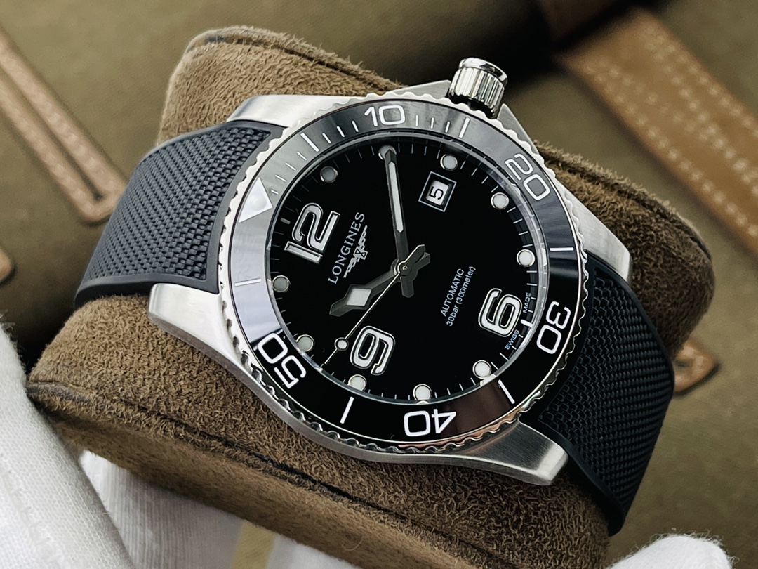 Longines Classic 41 mm Watch – IW-0756 - Image 2