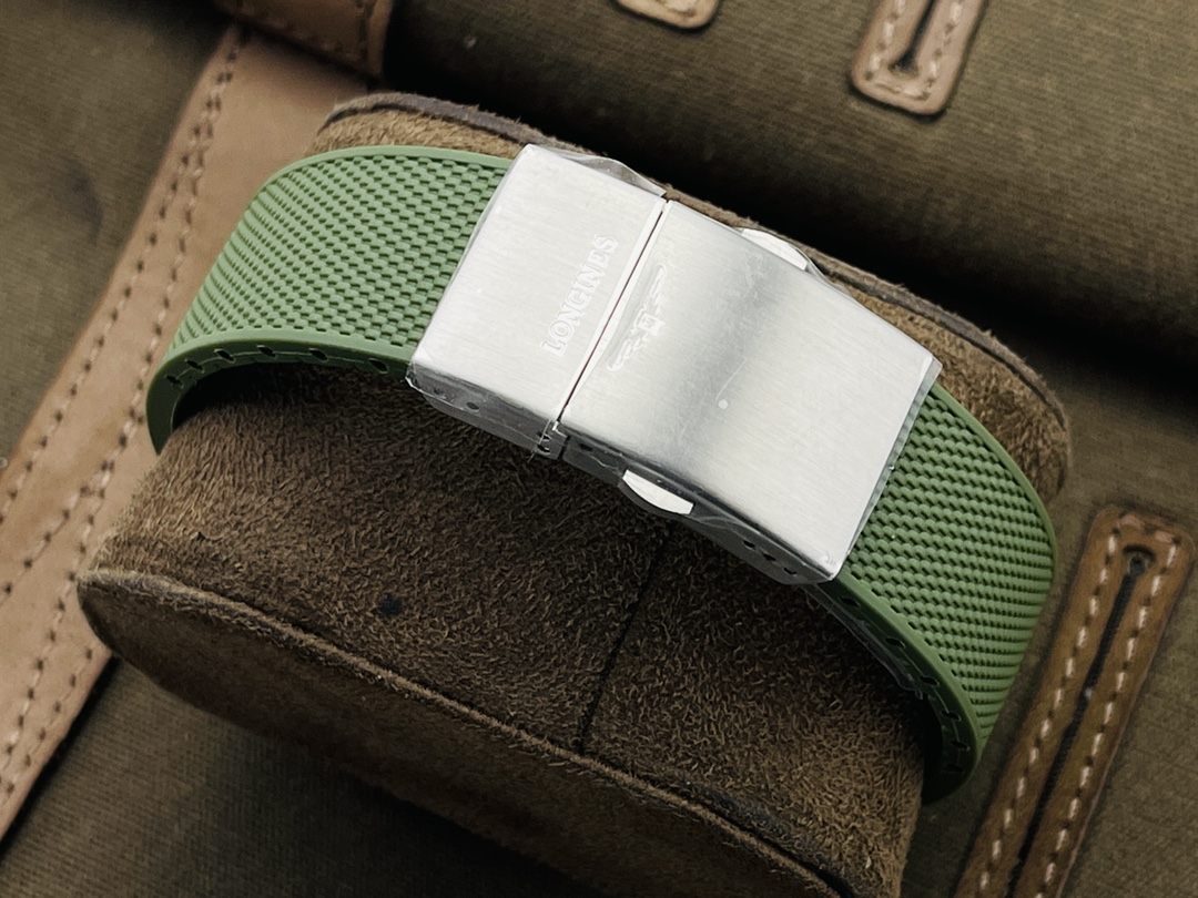Longines Classic 41 mm Watch – IW-0754 - Image 9