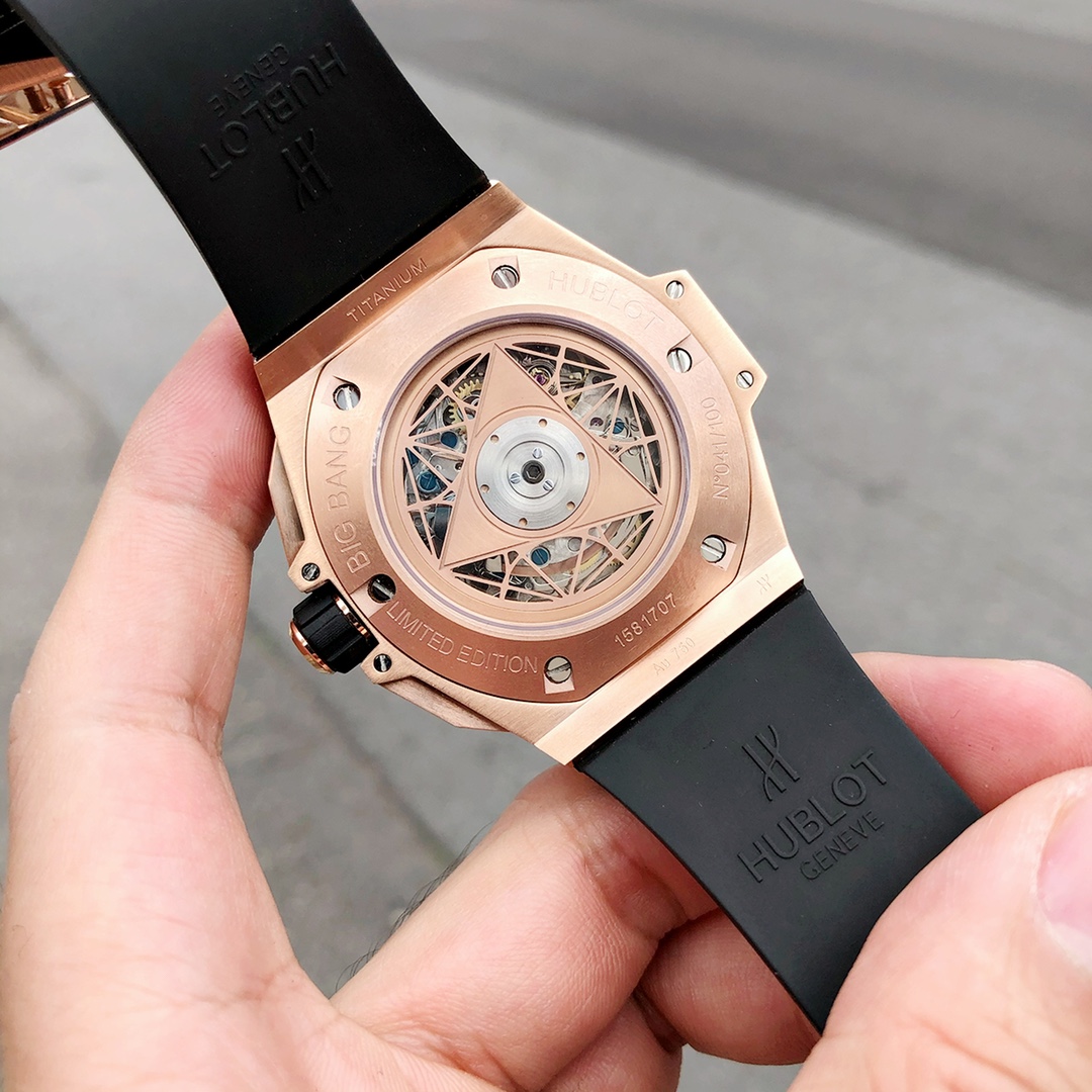 Hublot Classic Chronograph 45 mm Watch – IW-0396 - Image 6