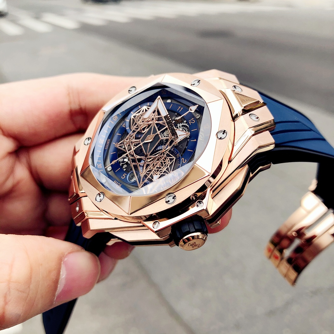 Hublot Classic Chronograph 45 mm Watch – IW-0396 - Image 3