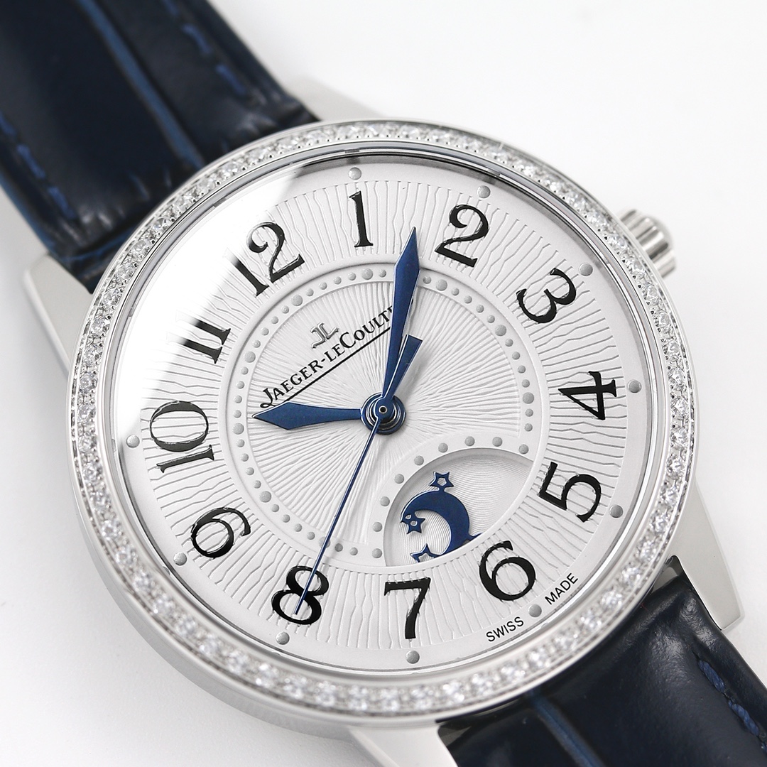 Jaeger-LeCoultre Classic Diamond-Set 34 mm Watch – IW-0541 - Image 5
