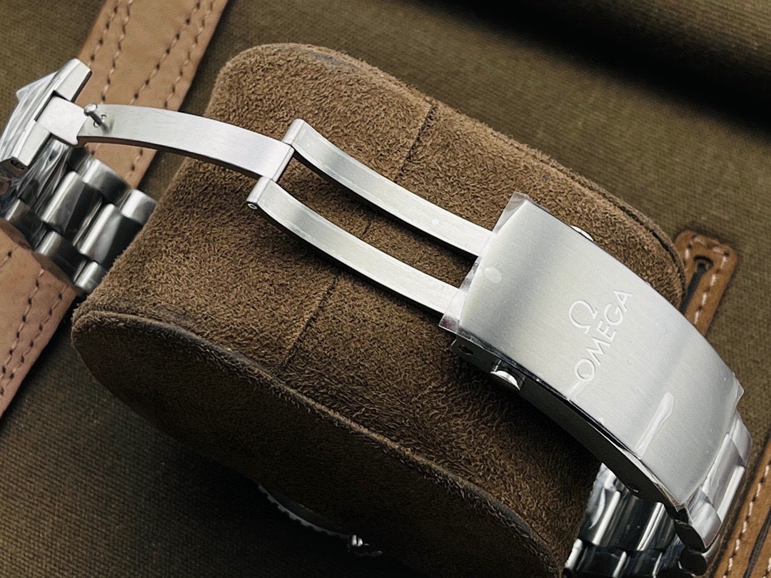 Omega Classic Watch – IW-1484 - Image 8