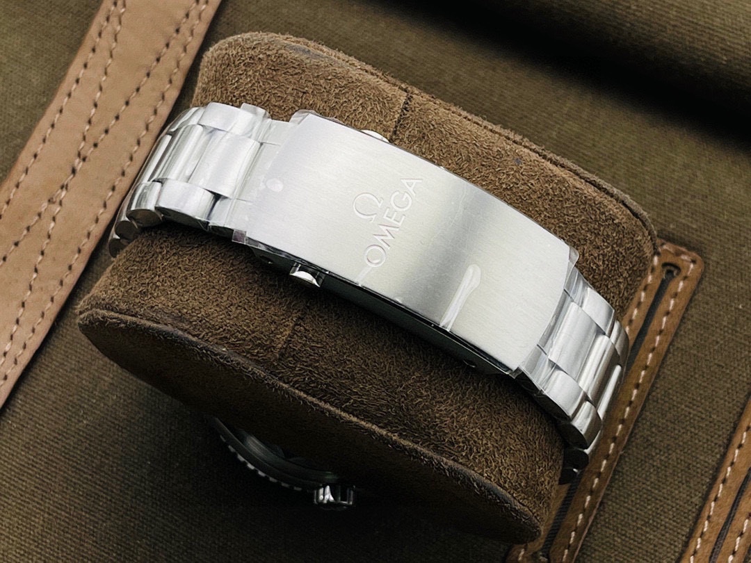 Omega Classic Watch – IW-1484 - Image 9