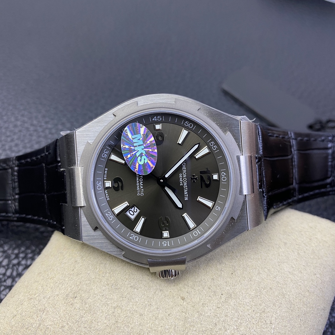 Vacheron Constantin Overseas Luminous 42 mm Watch – IW-0988 - Image 6