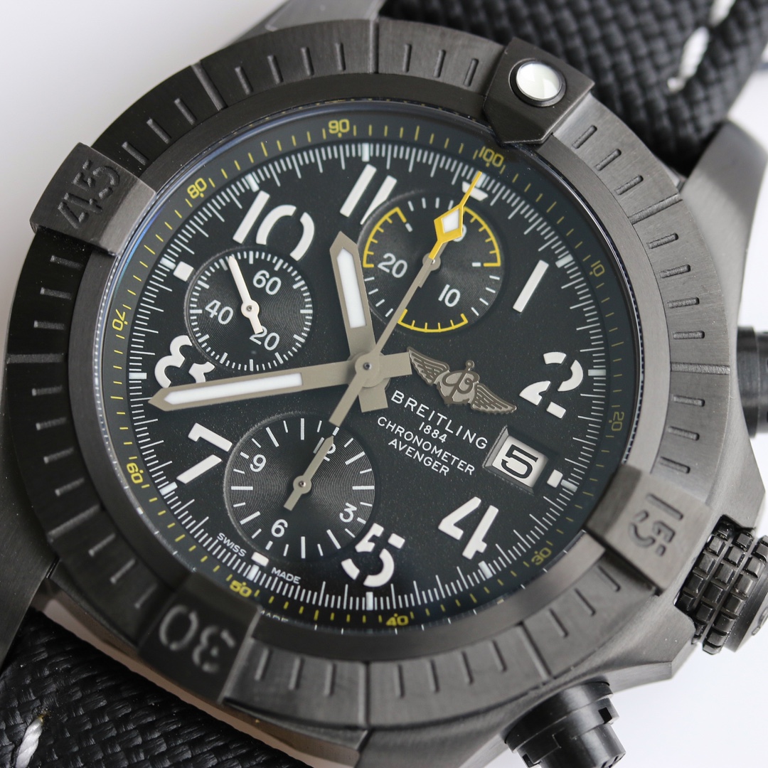 Classic Chronograph 46 mm Watch – IW-2173 - Image 3