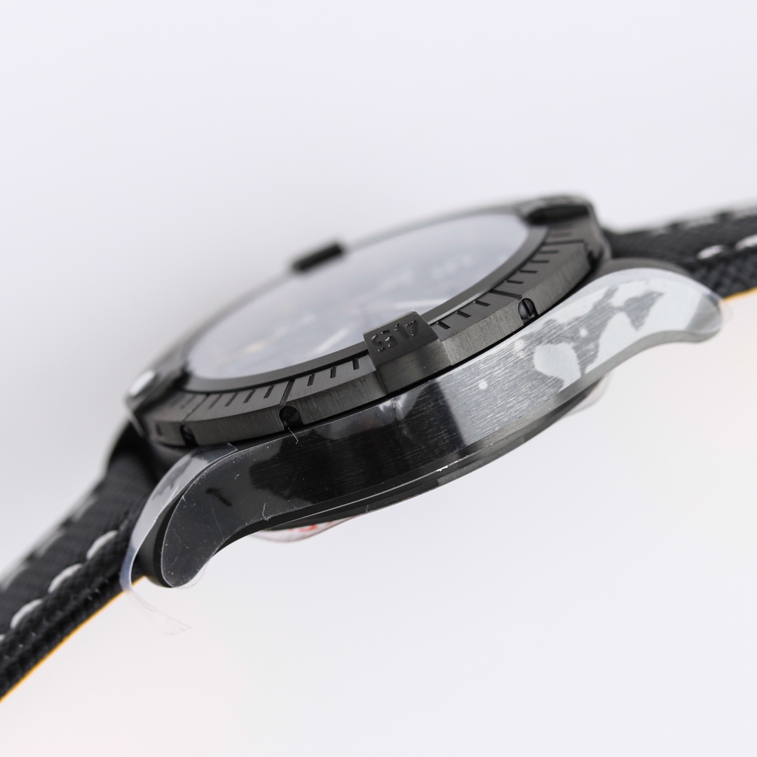 Classic Chronograph 46 mm Watch – IW-2173 - Image 7