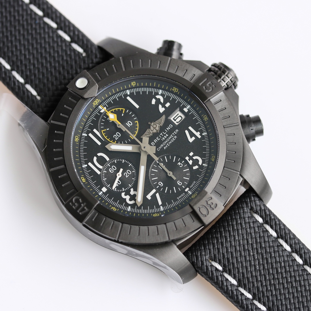 Classic Chronograph 46 mm Watch – IW-2173 - Image 2