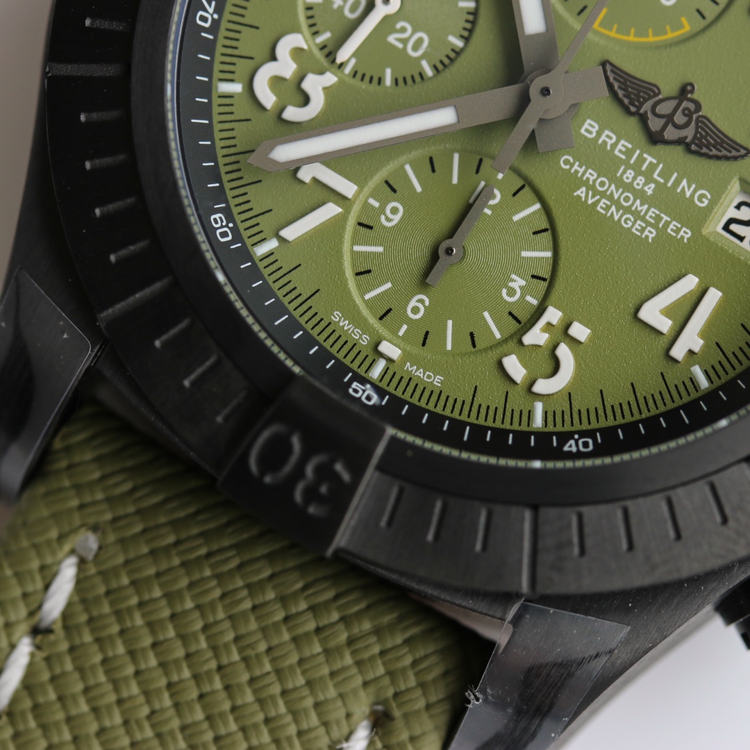 Classic Chronograph 46 mm Watch – IW-2172 - Image 5