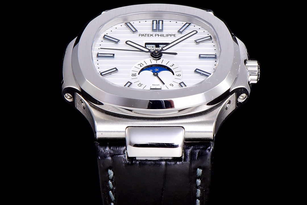 Patek Philippe Nautilus Watch – IW-2614 - Image 4