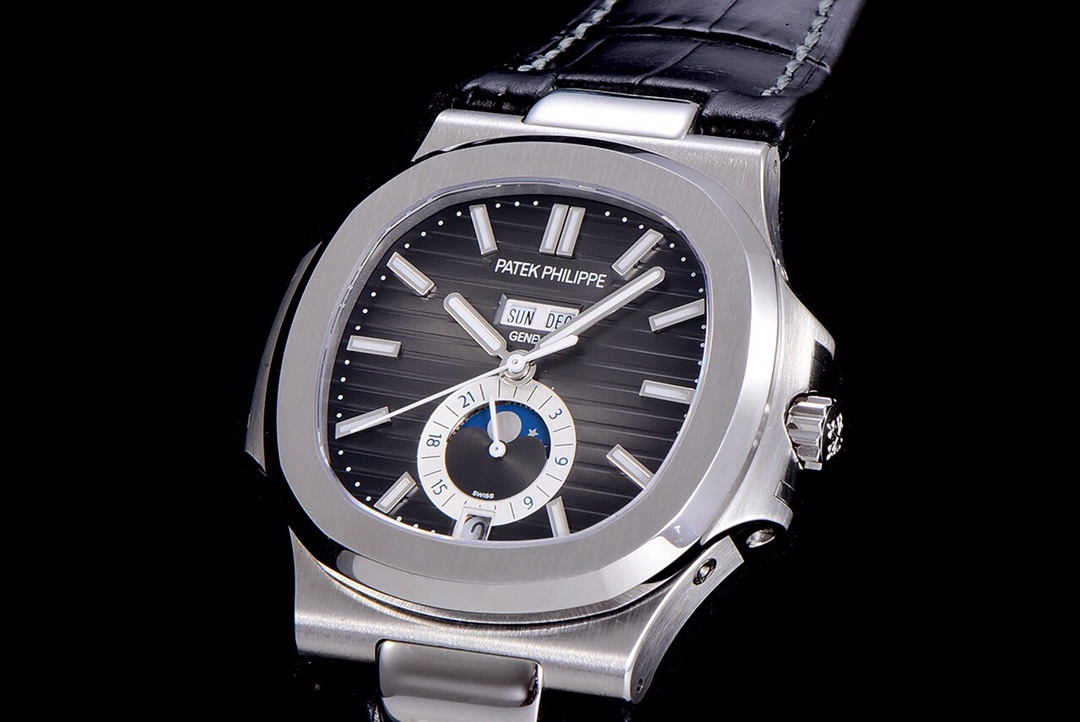 Patek Philippe Nautilus Watch – IW-2696 - Image 5