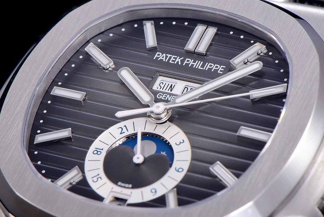 Patek Philippe Nautilus Watch – IW-2696 - Image 4