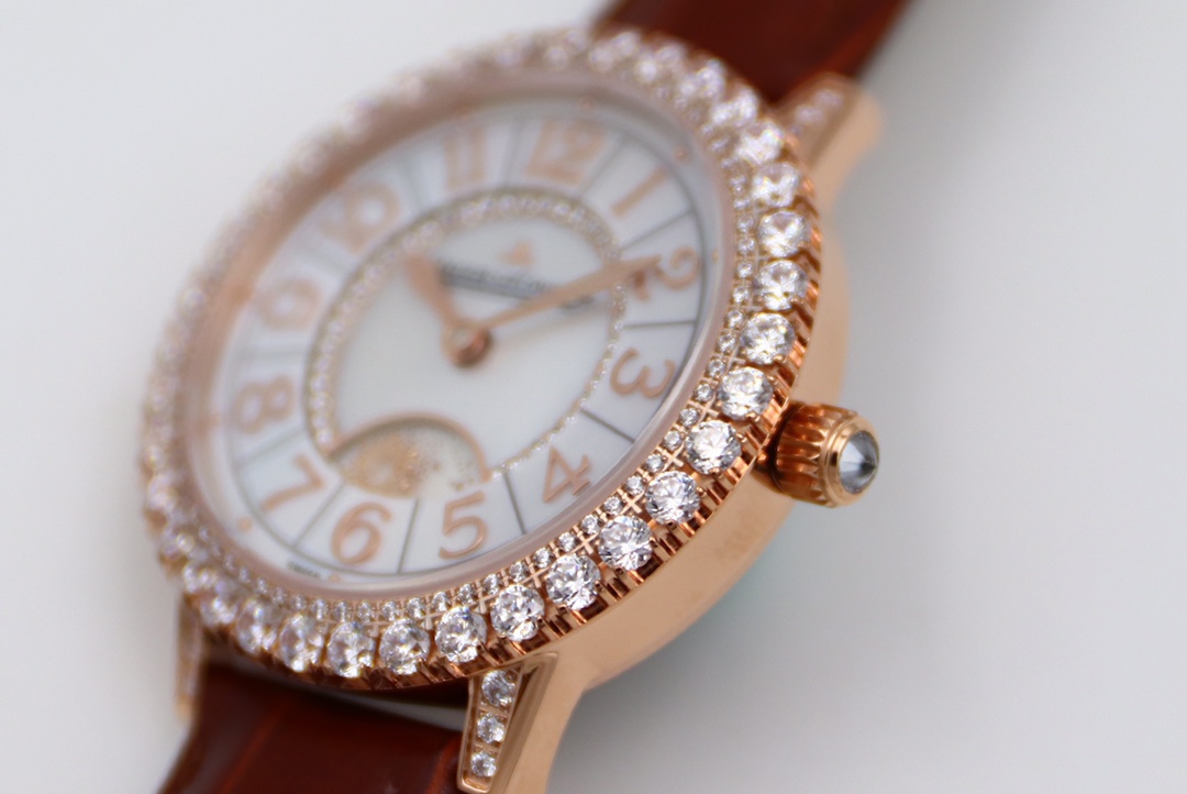 Jaeger-LeCoultre Classic Moonphase Watch – IW-0510 - Image 4