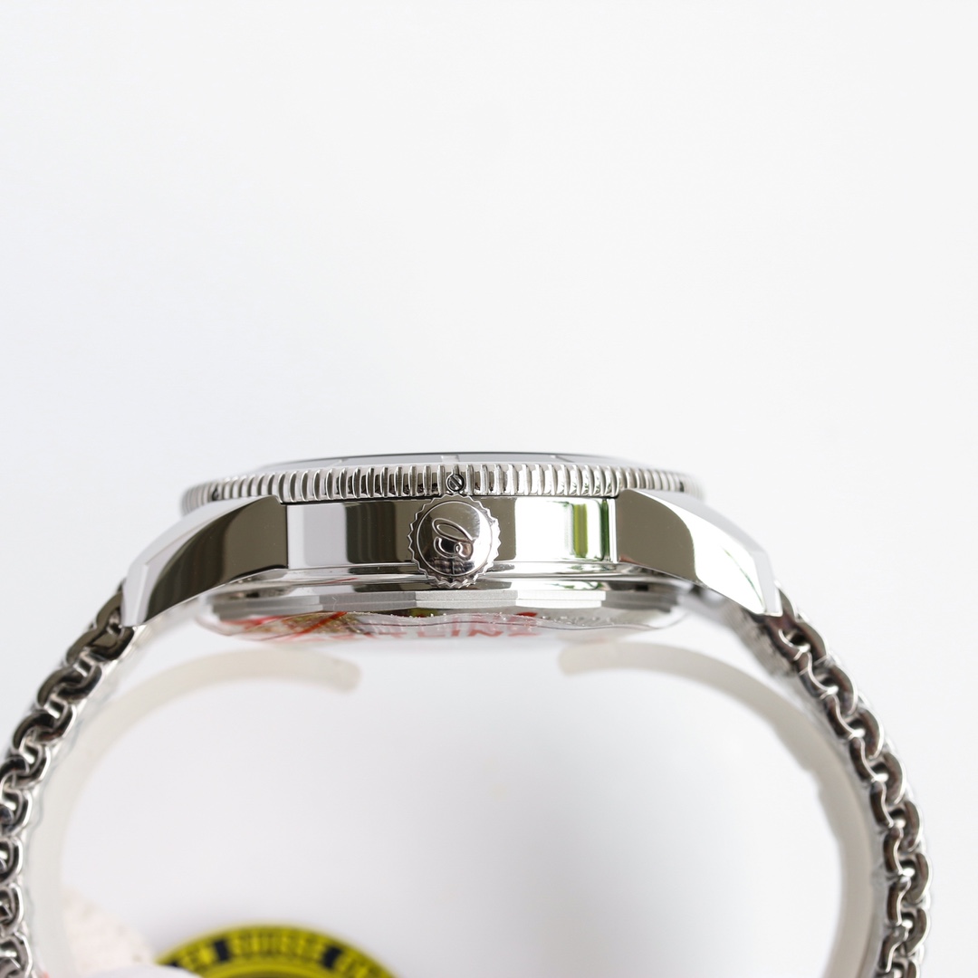 Breitling Submariner 42 mm Watch – IW-3108 - Image 7