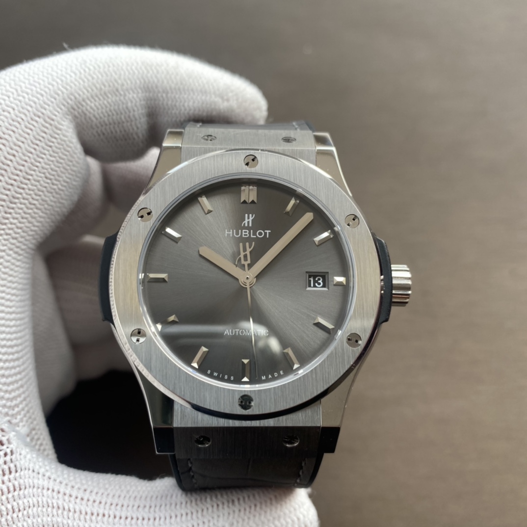 Hublot Classic 42 mm Watch – IW-0382