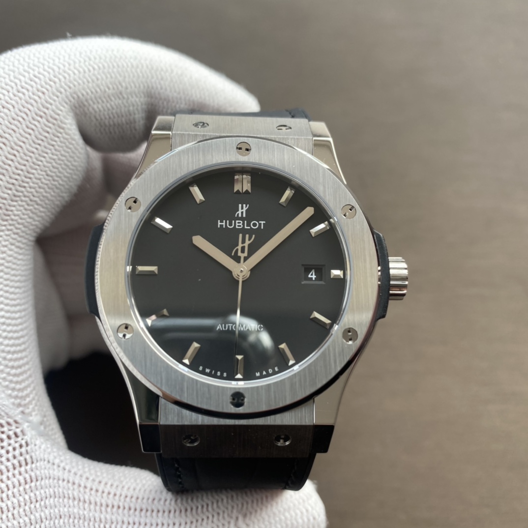 Hublot Classic 42 mm Watch – IW-0384