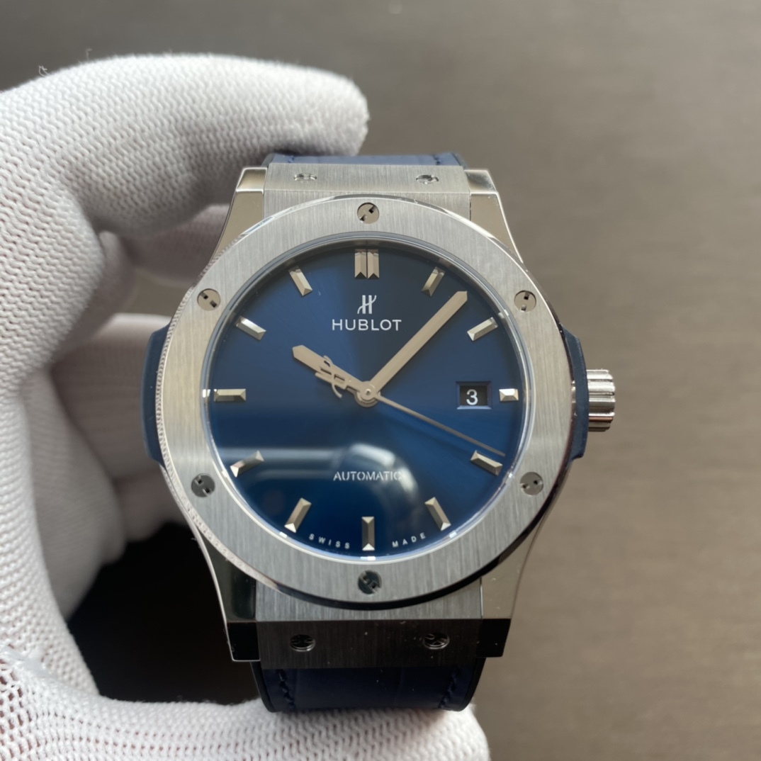 Hublot Classic 42 mm Watch – IW-0383