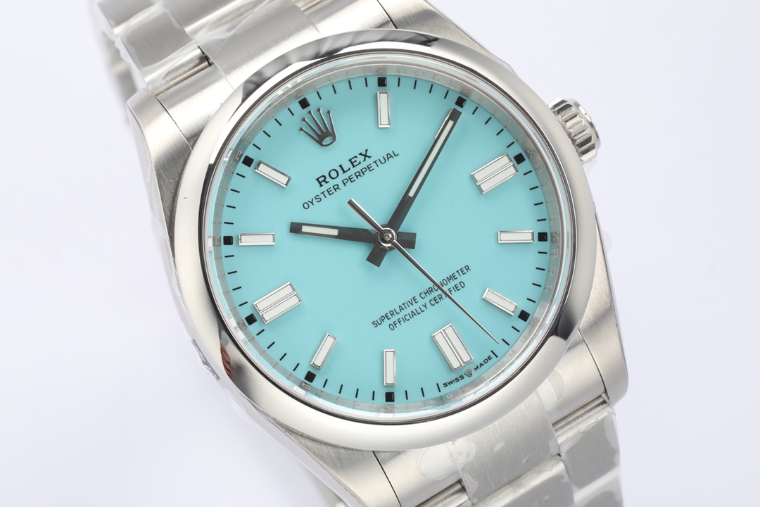 Oyster Perpetual Tiffany Blue Watch – IW-3148 - Image 4
