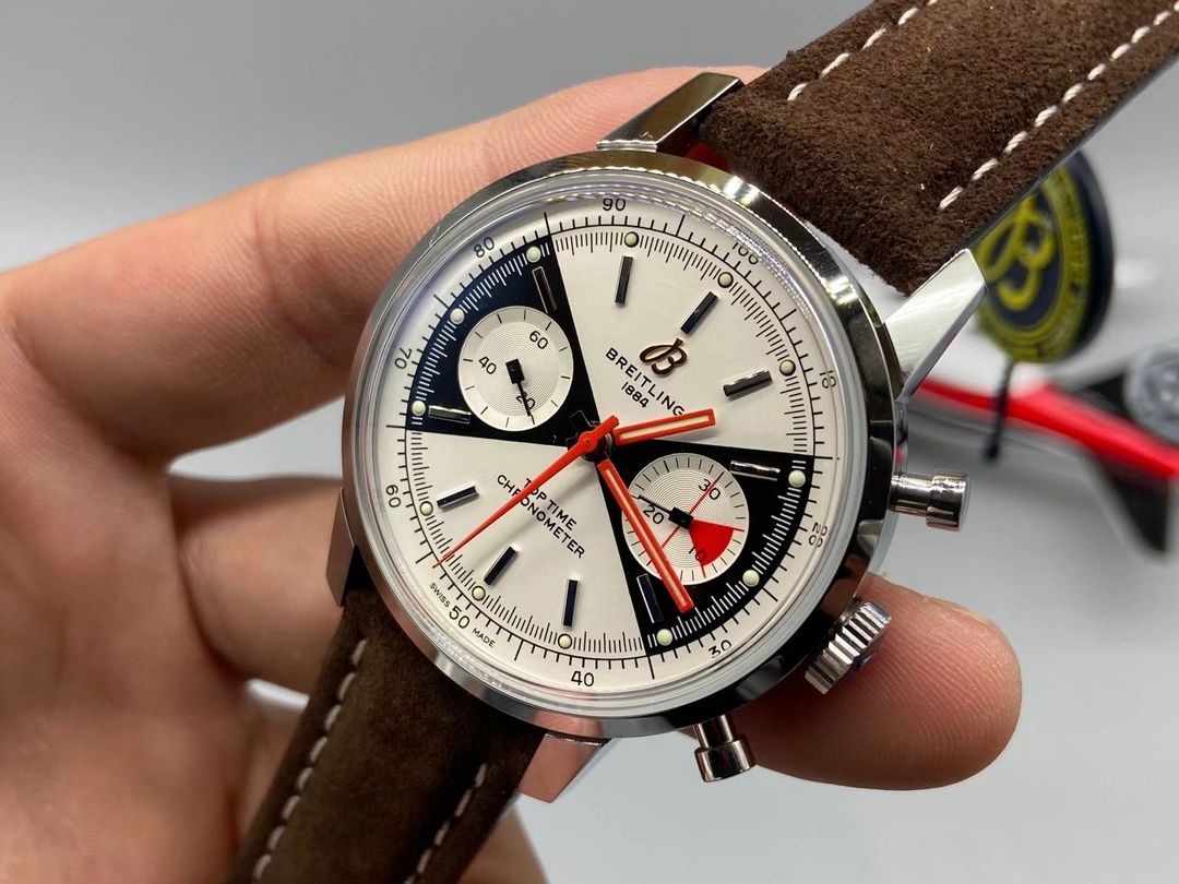 Classic Chronograph 41 mm Watch – IW-0658 - Image 4