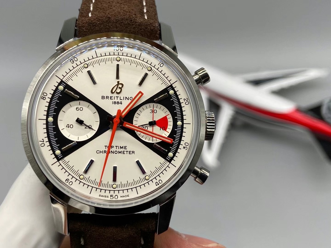 Classic Chronograph 41 mm Watch – IW-0658 - Image 9