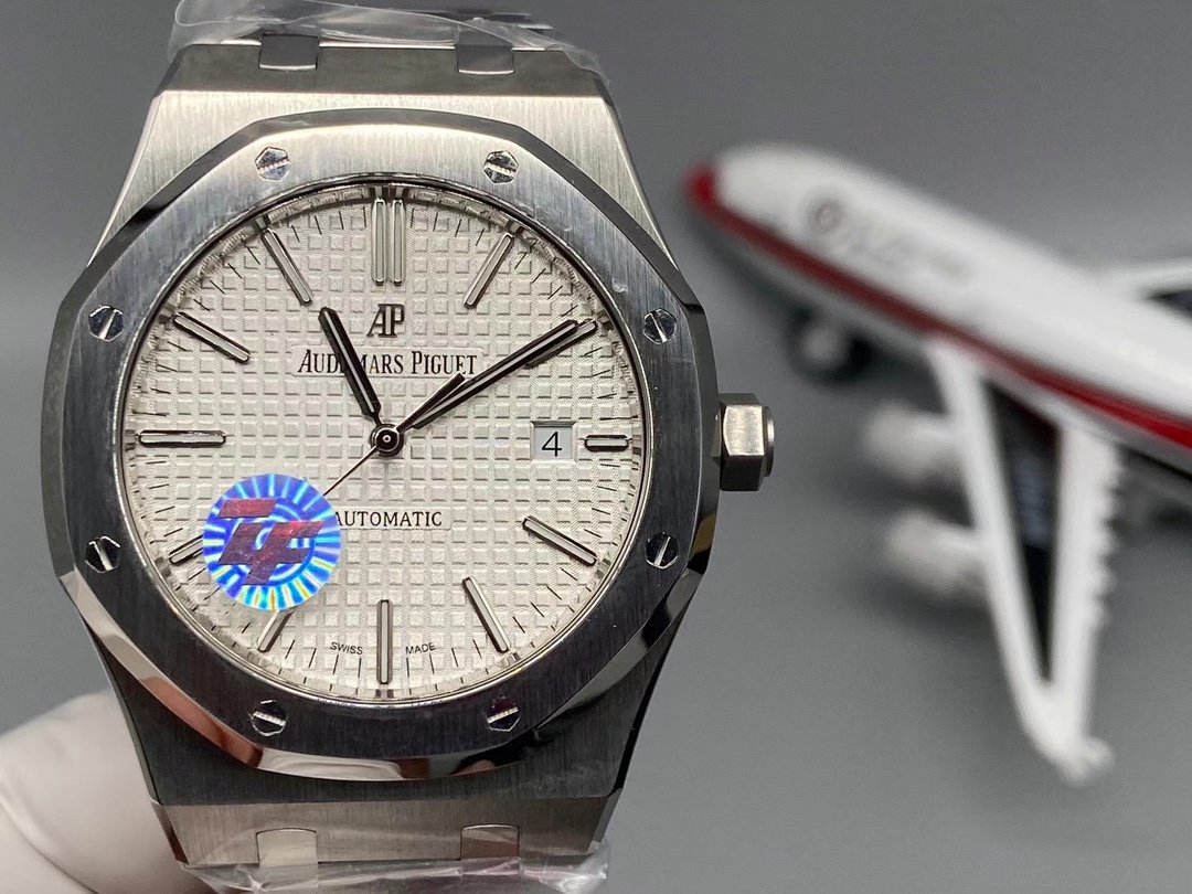 Audemars Piguet Royal Oak Watch – IW-2187 - Image 7